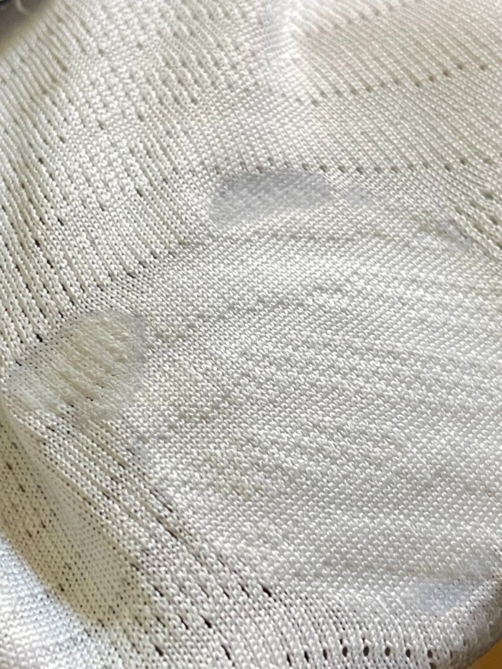 Real Madrid Benzema Emirates Fly Better Jersey - Picture 12 of 13